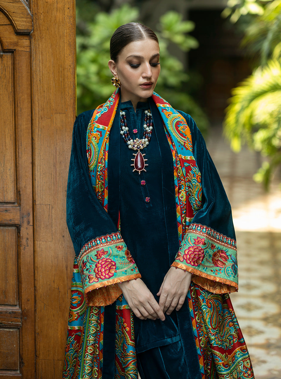 Zainab Chottani | Makhmal Luxe Pret | Avizeh - by - Libasekhas UK - Registered Vendor of : Zainab Chottani - 100% Original Designer Dresss