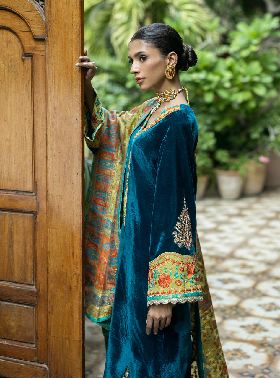 Zainab Chottani | Makhmal Luxe Pret | Soltani - by - Libasekhas UK - Registered Vendor of : Zainab Chottani - 100% Original Designer Dresss