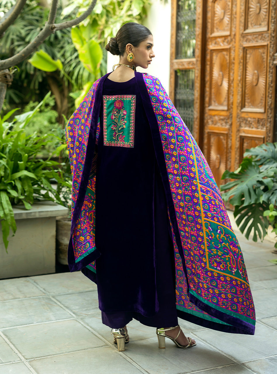 Zainab Chottani | Makhmal Luxe Pret | Rangin - by - Libasekhas UK - Registered Vendor of : Zainab Chottani - 100% Original Designer Dresss