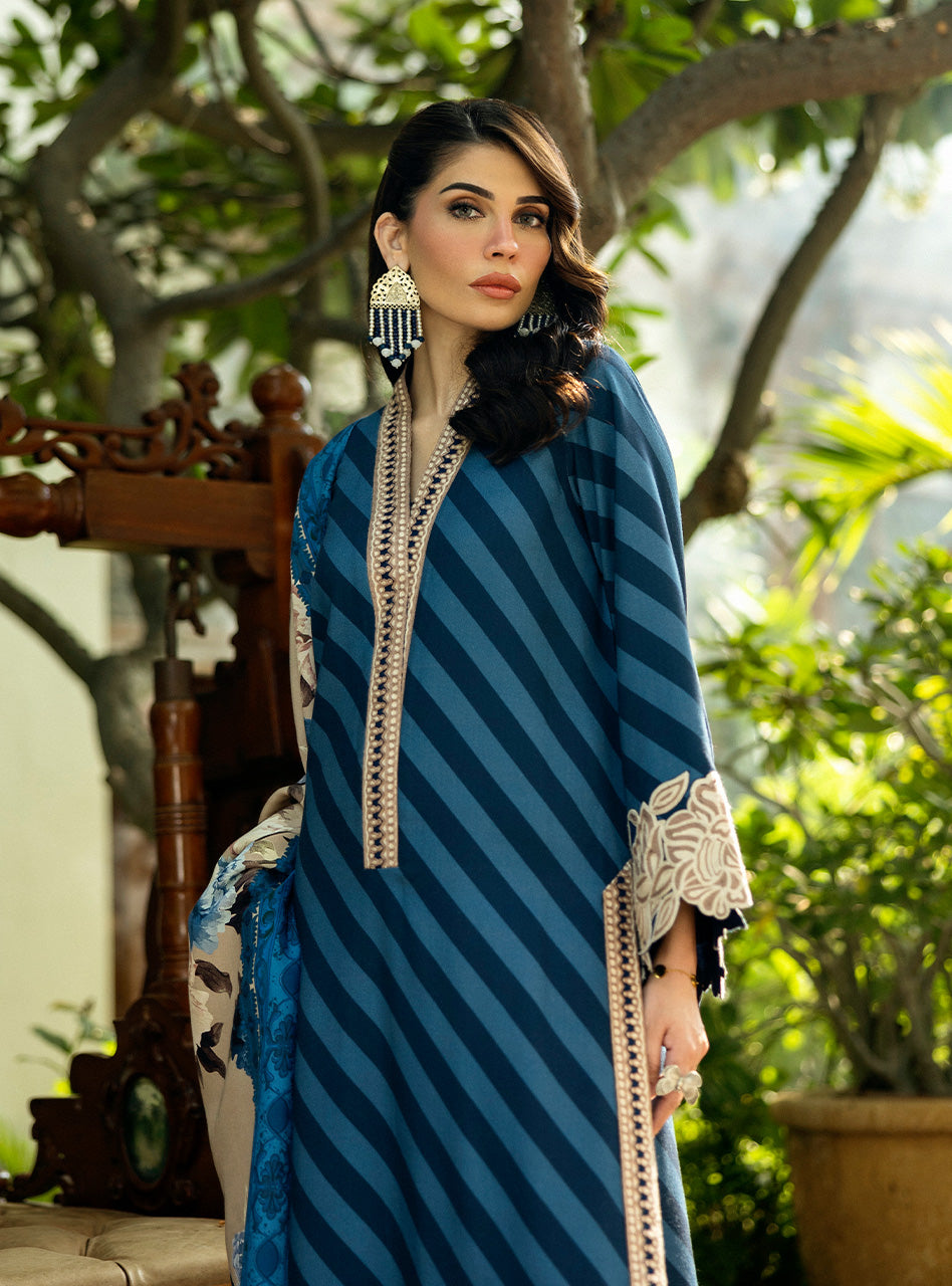 Zainab Chottani | Winter Shawls 24 |  Alayna - by - Libasekhas UK - Registered Vendor of : Zainab Chottani - 100% Original Designer Dresss
