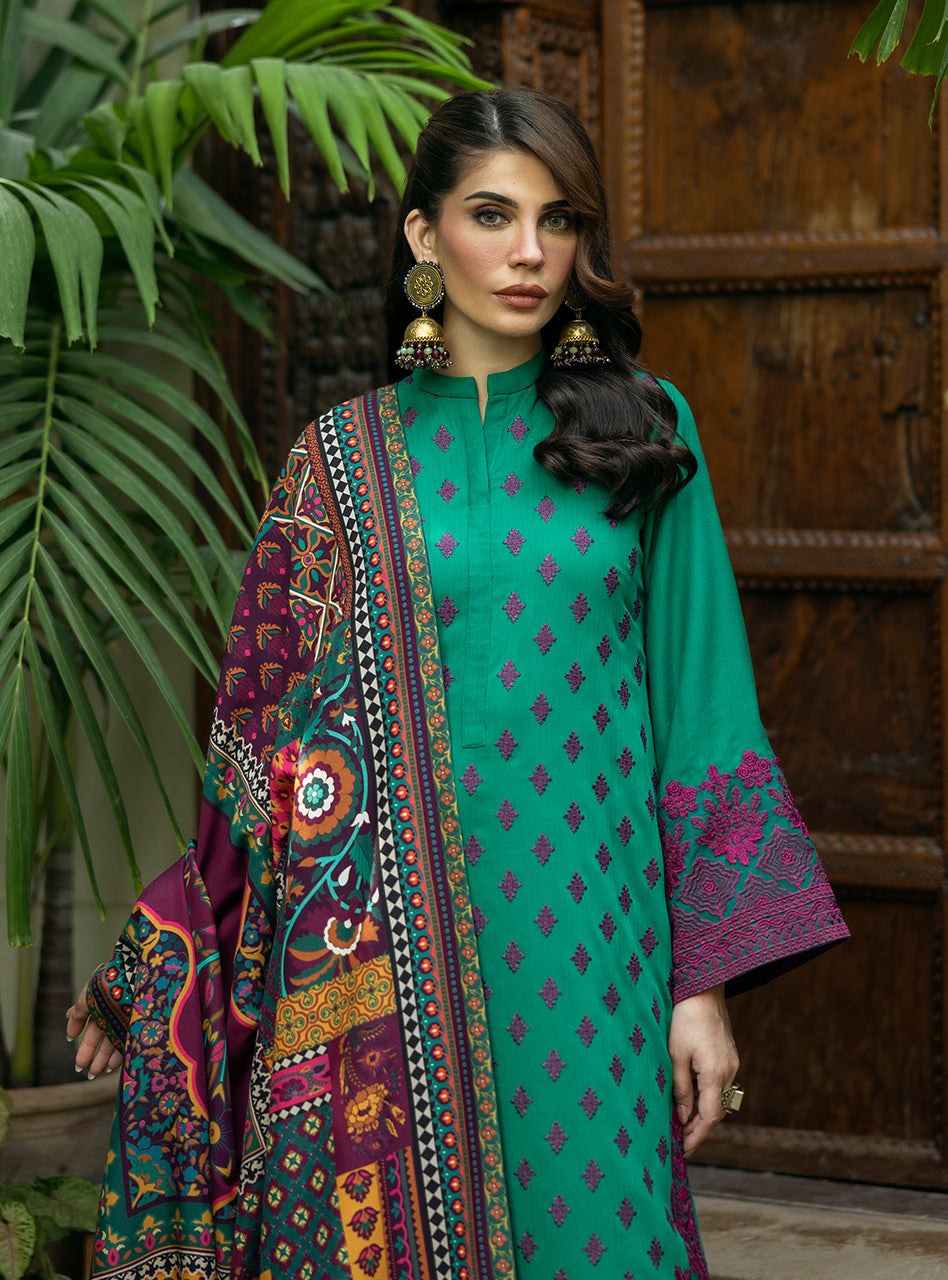 Zainab Chottani | Winter Shawls 24 | Esha - by - Libasekhas UK - Registered Vendor of : Zainab Chottani - 100% Original Designer Dresss