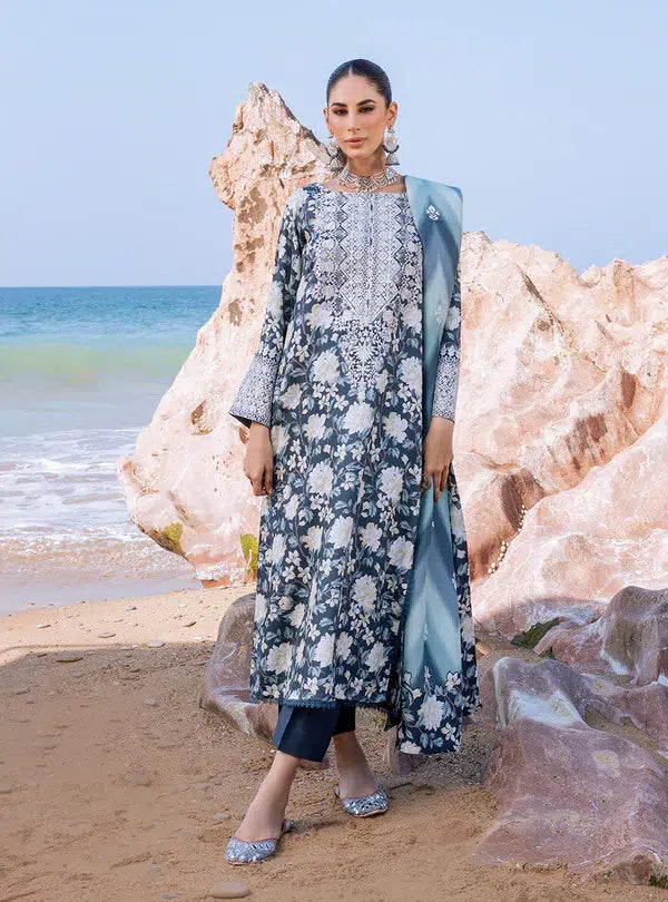 Zainab Chottani | Winter Shawls | Kinara - by - Libasekhas UK - Registered Vendor of : Zainab Chottani - 100% Original Designer Dresss