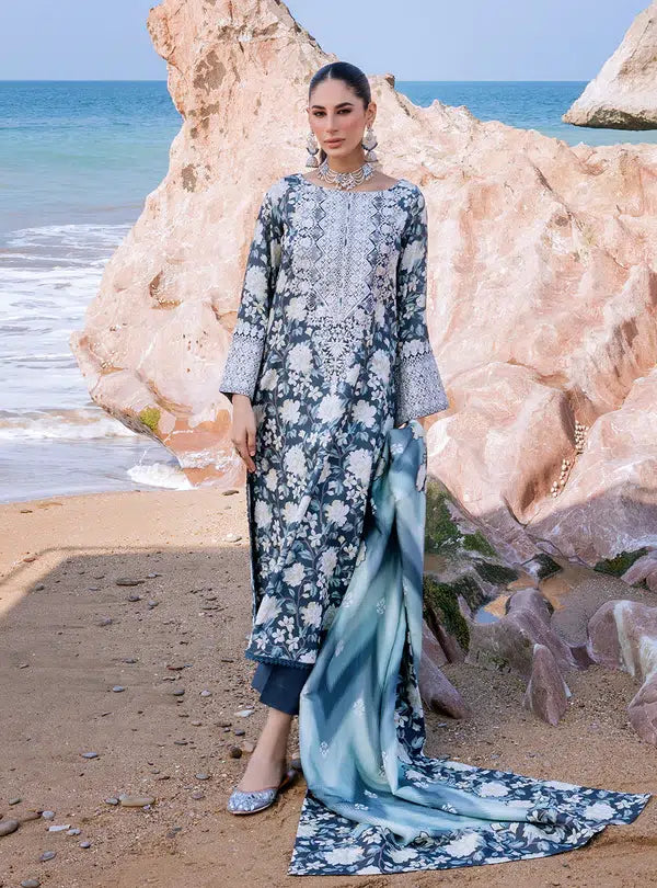 Zainab Chottani | Winter Shawls | Kinara - by - Libasekhas UK - Registered Vendor of : Zainab Chottani - 100% Original Designer Dresss