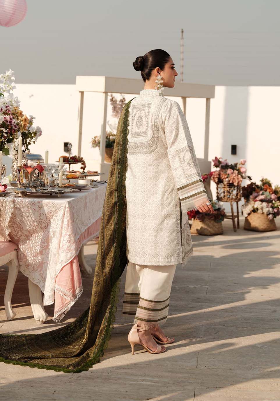 Zarqash | Luxe Lawn 24 | ZQ 9 - by - Libasekhas UK - Registered Vendor of : Zarqash - 100% Original Designer Dresss