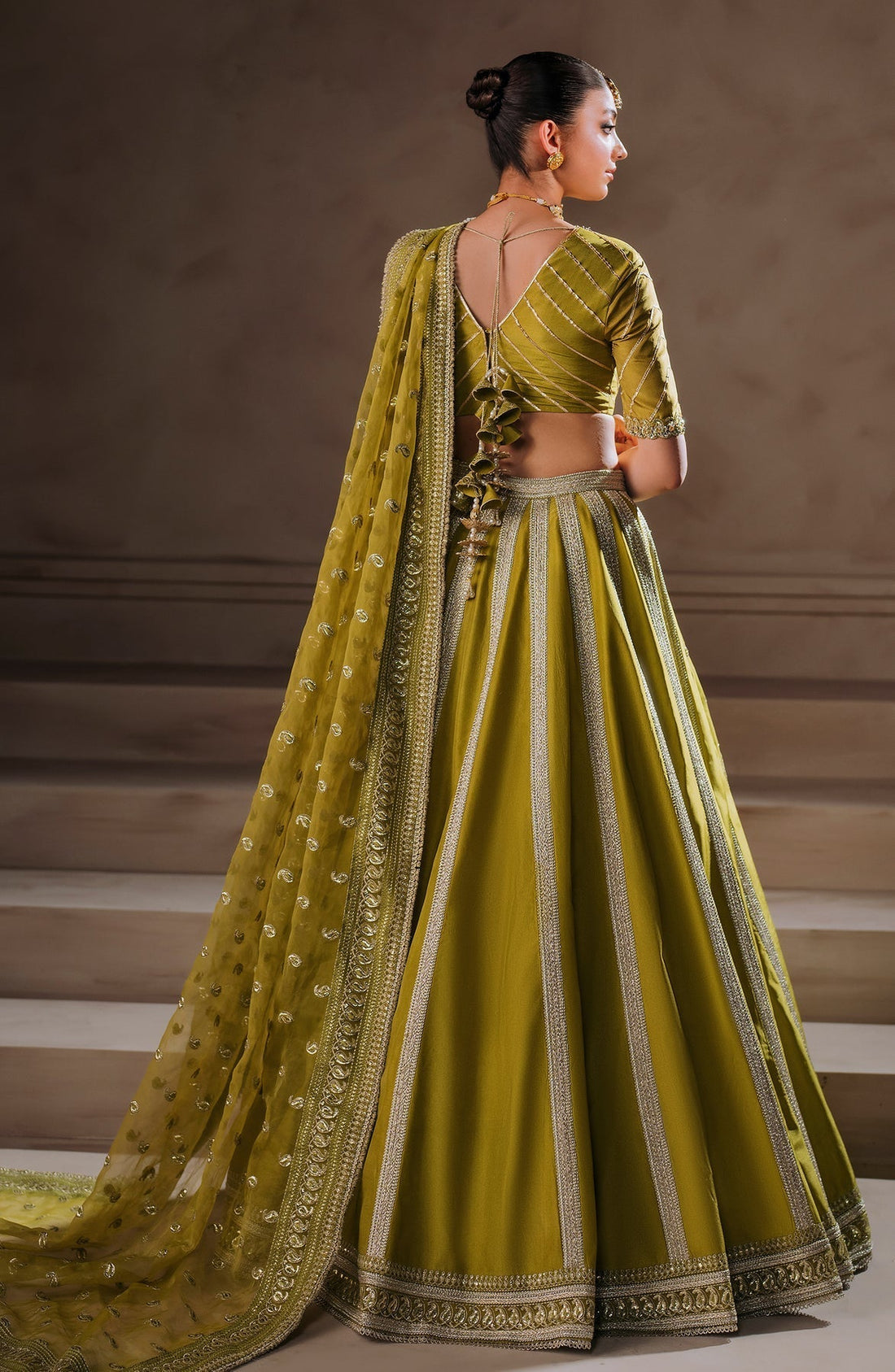 Zevk | Malika Jaan Bridals |  UMRAO JAAN - by - Libasekhas UK - Registered Vendor of : Zevk - 100% Original Designer Dresss