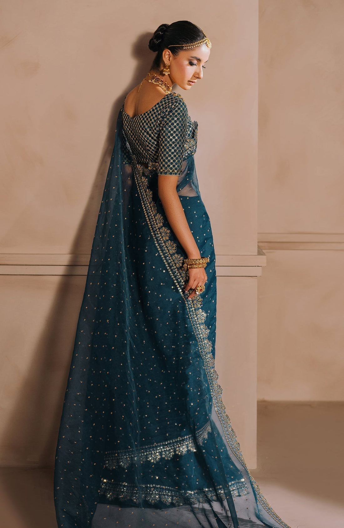Zevk | Malika Jaan Bridals |  NEELO JAAN - by - Libasekhas UK - Registered Vendor of : Zevk - 100% Original Designer Dresss