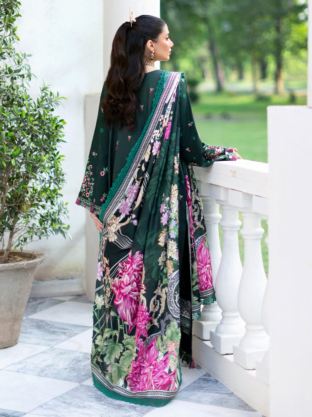 Mahnur | Sophie Luxury Lawn 25 | Zoya - by - Libasekhas UK - Registered Vendor of : Mahnur - 100% Original Designer Dresss