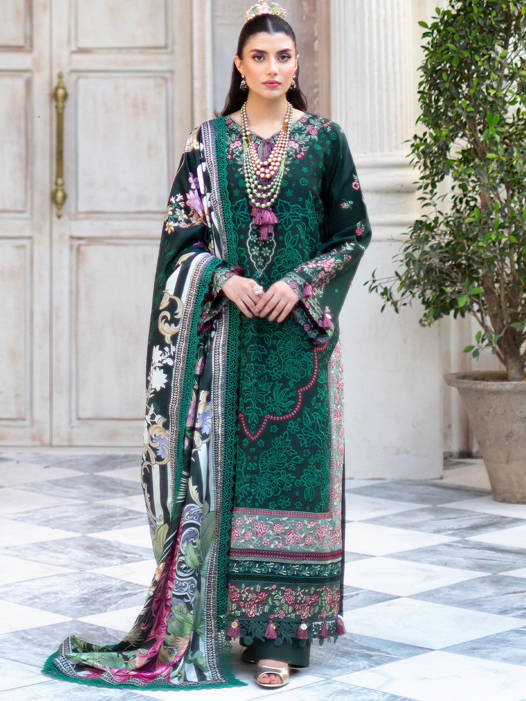 Mahnur | Sophie Luxury Lawn 25 | Zoya - by - Libasekhas UK - Registered Vendor of : Mahnur - 100% Original Designer Dresss