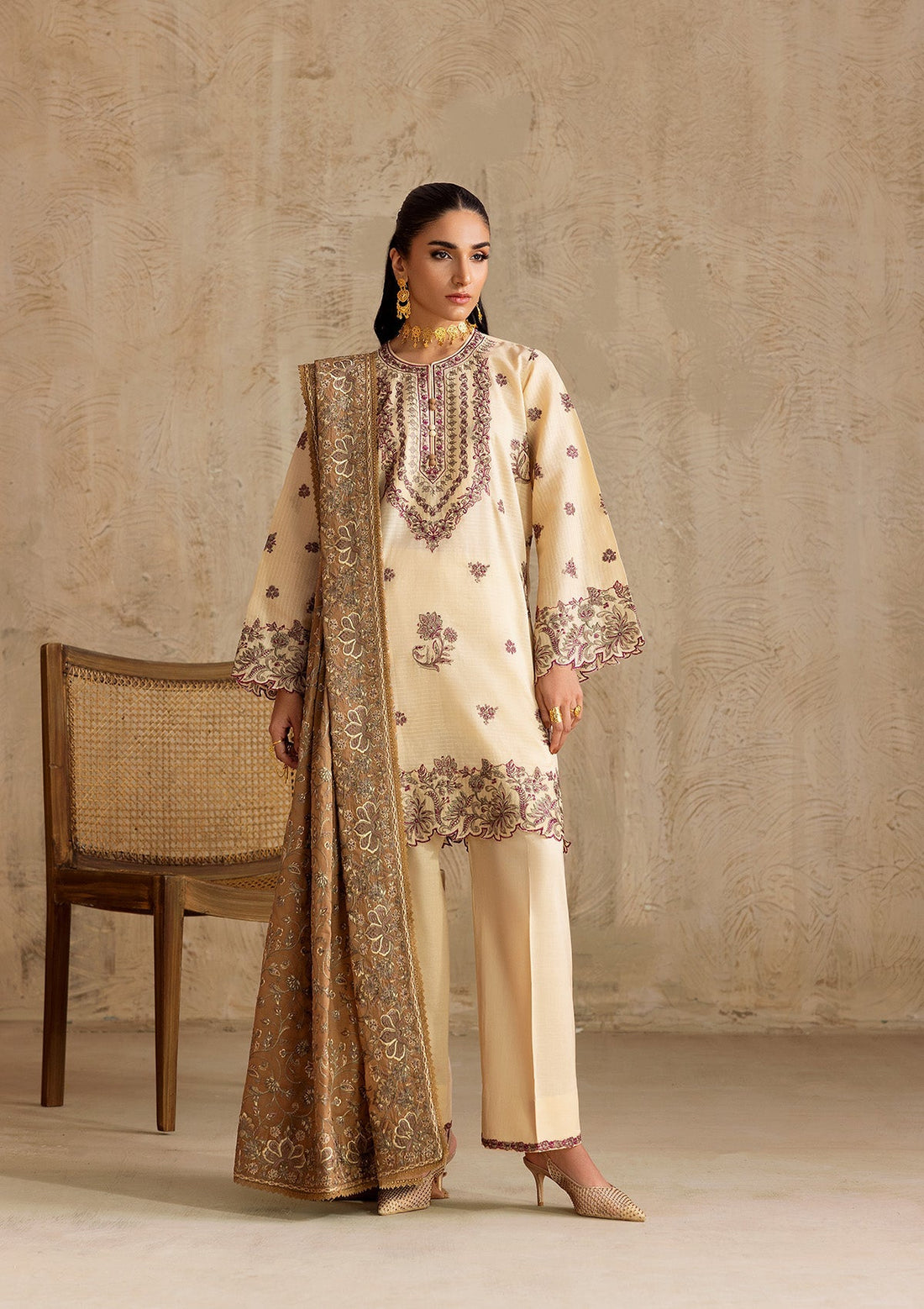 Aik Atelier | RTW 25 | LOOK 01 - by - Libasekhas UK - Registered Vendor of : Aik Atelier - 100% Original Designer Dresss