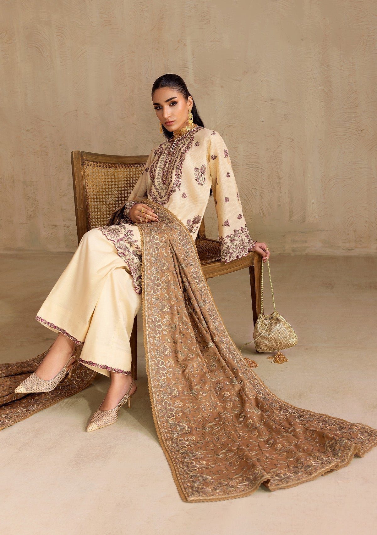 Aik Atelier | RTW 25 | LOOK 01 - by - Libasekhas UK - Registered Vendor of : Aik Atelier - 100% Original Designer Dresss