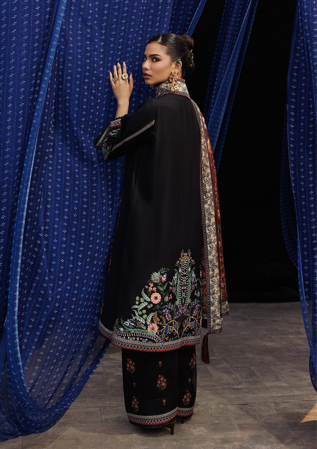 Aik Atelier | Roz Khaddar | AIK ROZ '25 D2 - LOOK 01 - by Libasekhas UK - Registered Vendor of : Aik Atelier - 100% Original Designer Dress