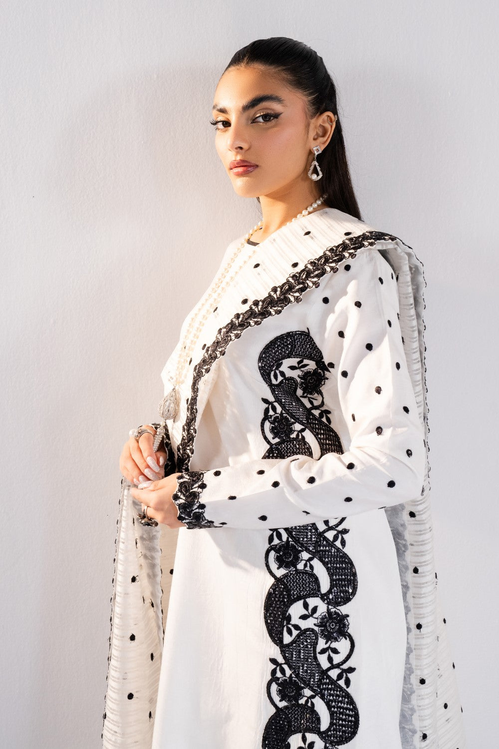 Maryum N Maria | Luna Formals | ARELA - by - Libasekhas UK - Registered Vendor of : Maryum N Maria - 100% Original Designer Dresss