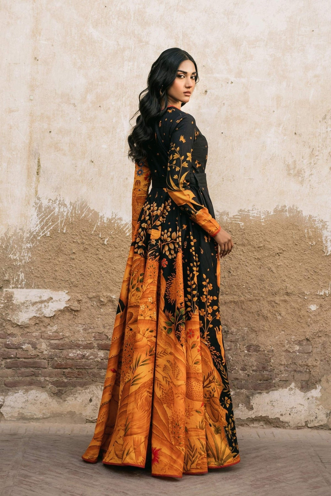 Fahad Hussayn | Lawn Banger | Baburnama - by - Libasekhas UK - Registered Vendor of : Fahad Hussayn - 100% Original Designer Dresss