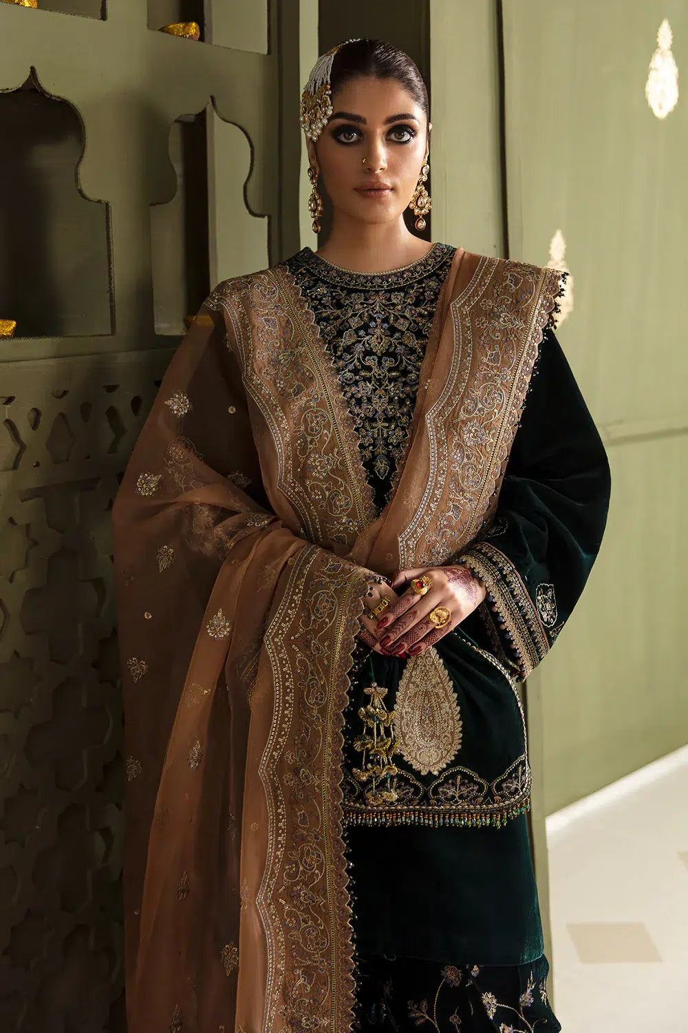 Baroque | Jahanara Luxury Velvet 23 | UF-464 - by - Libasekhas UK - Registered Vendor of : Baroque - 100% Original Designer Dresss
