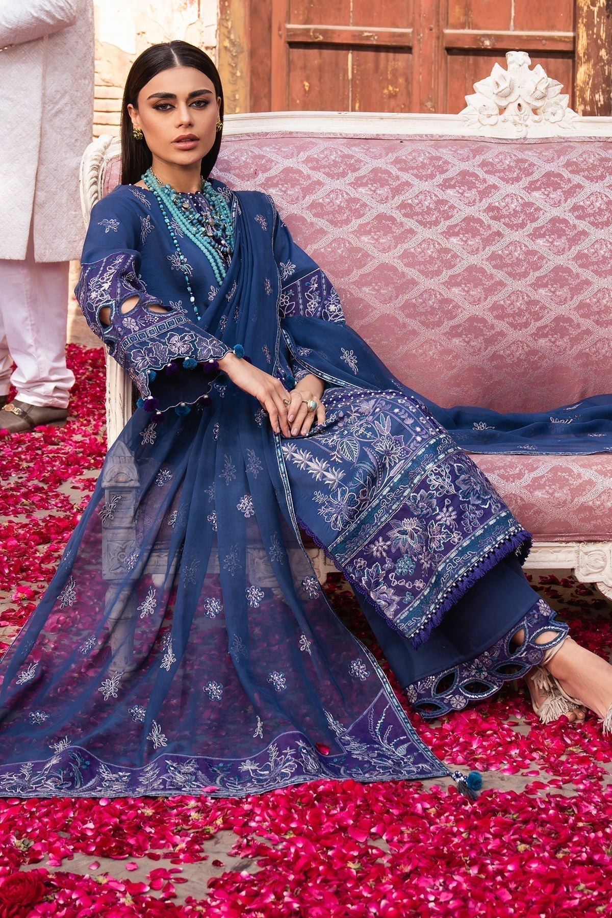 Alizeh | Rawayat Luxury Lawn 24 | Shehnaaz - by - Libasekhas UK - Registered Vendor of : Alizeh - 100% Original Designer Dresss