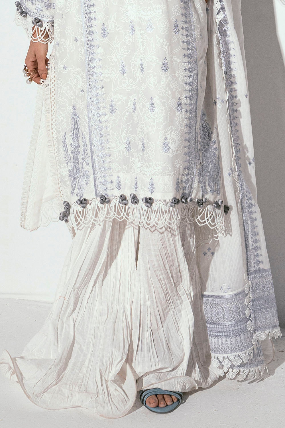 Gul Ahmed | Gul Nilofer 25 | DN-42050 - by - Libasekhas UK - Registered Vendor of : Gul Ahmed - 100% Original Designer Dresss
