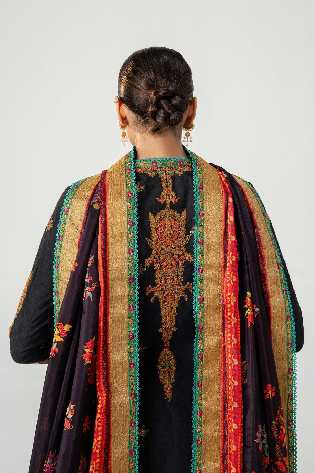 Fahad Hussayn | Jalsa Ghar | Dochalla - by - Libasekhas UK - Registered Vendor of : Fahad Hussayn - 100% Original Designer Dresss