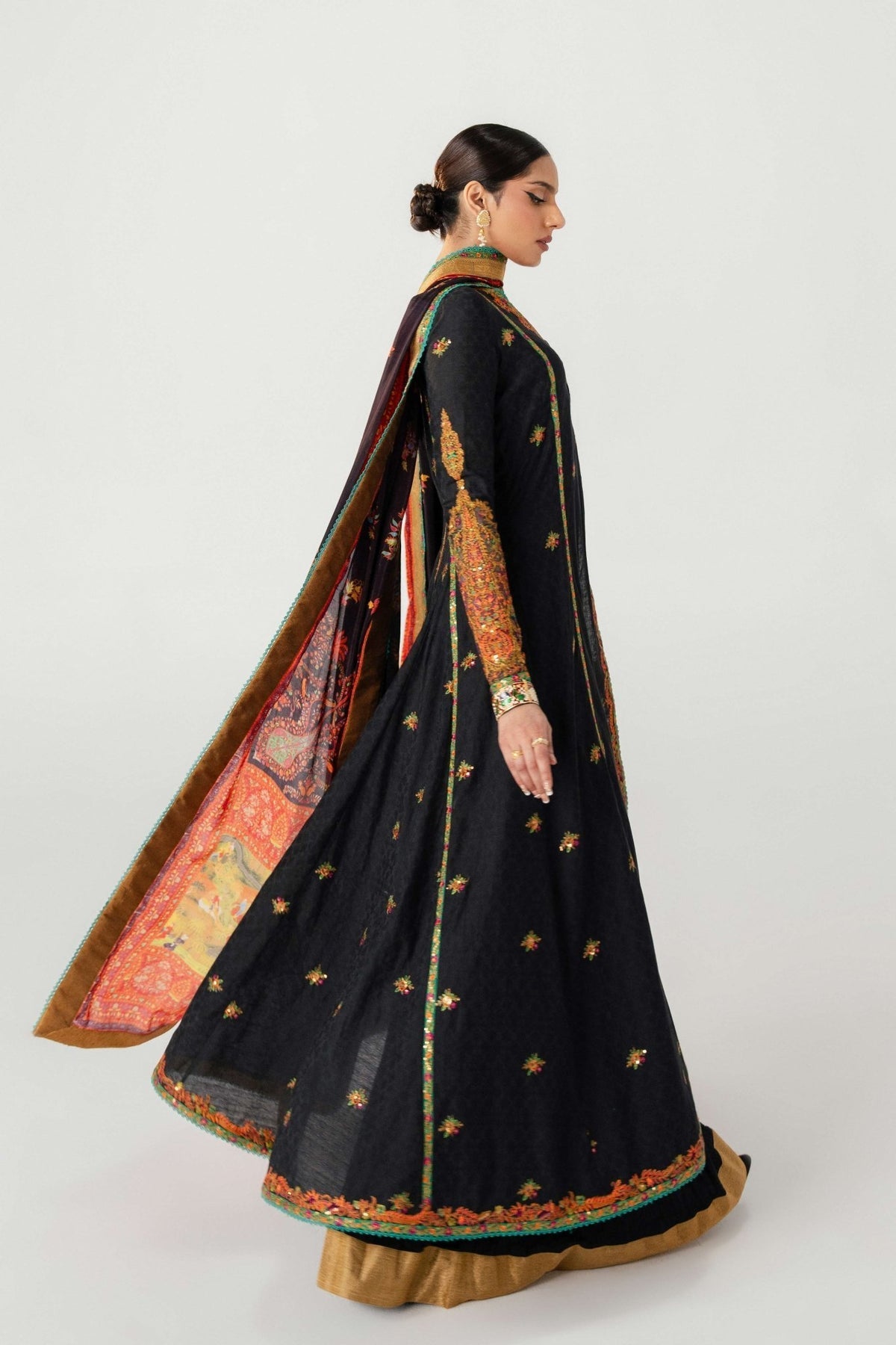 Fahad Hussayn | Jalsa Ghar | Dochalla - by - Libasekhas UK - Registered Vendor of : Fahad Hussayn - 100% Original Designer Dresss