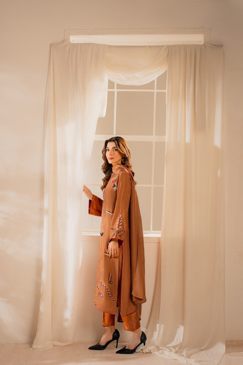 Vintage | Sohani Luxe | Ayzal - by Libasekhas UK - Registered Vendor of : Vintage - 100% Original Designer Dress