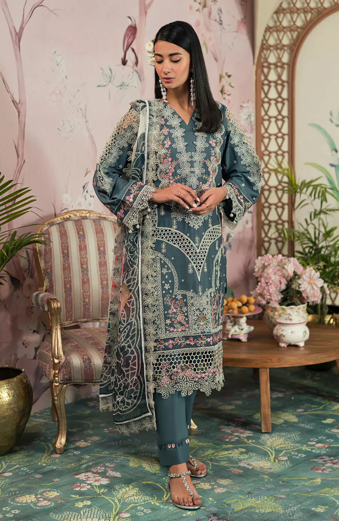 Emaan Adeel | Ayra Luxury Lawn 24 | AR-09 - by - Libasekhas UK - Registered Vendor of : Emaan Adeel - 100% Original Designer Dresss