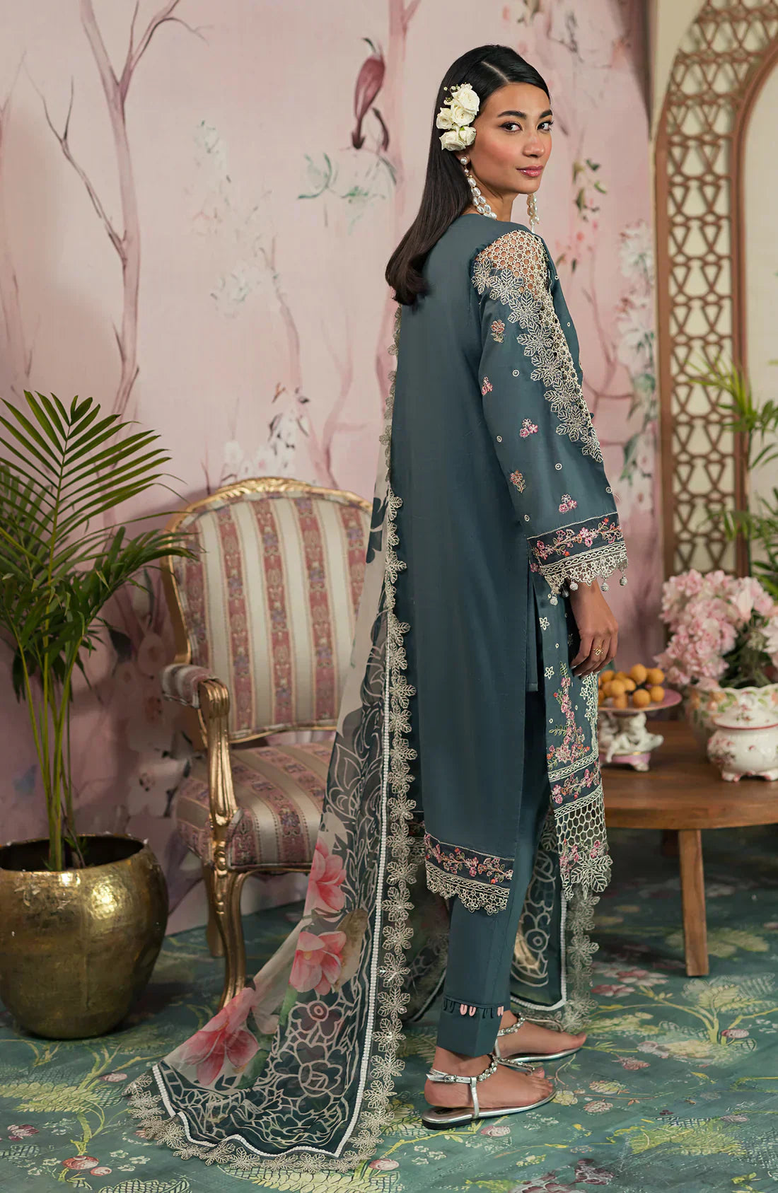 Emaan Adeel | Ayra Luxury Lawn 24 | AR-09 - by - Libasekhas UK - Registered Vendor of : Emaan Adeel - 100% Original Designer Dresss