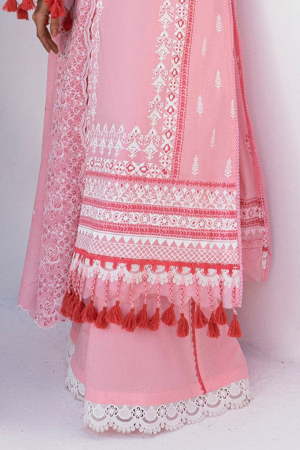 Gul Ahmed | Gul Nilofer 25 | DN-52015 - by - Libasekhas UK - Registered Vendor of : Gul Ahmed - 100% Original Designer Dresss