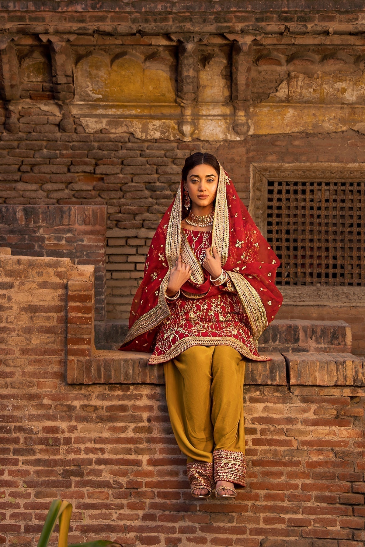 Erum Khan | Shezadian Luxe Formals | CHAND BAI - by - Libasekhas UK - Registered Vendor of : Erum Khan - 100% Original Designer Dresss