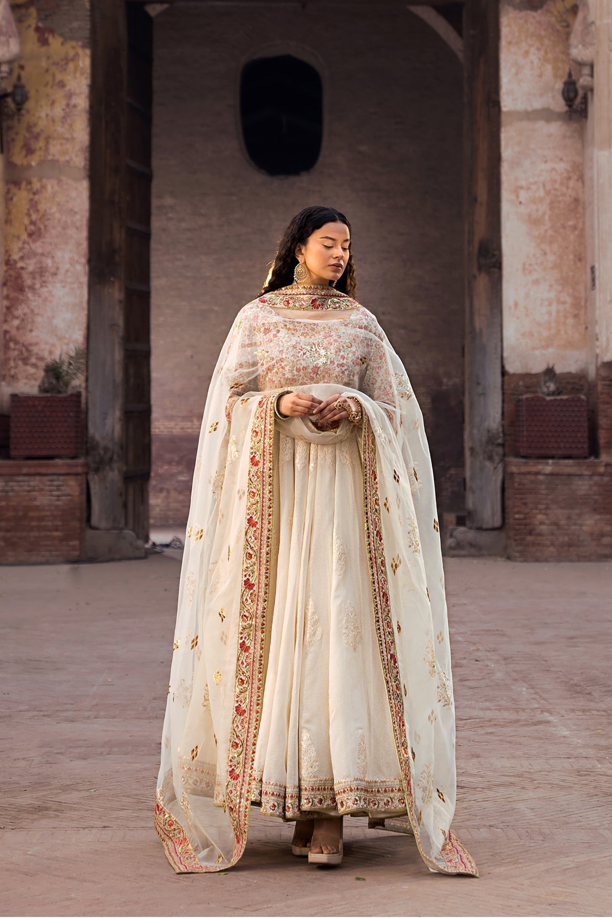 Erum Khan | Shezadian Luxe Formals | ANARKALI - by - Libasekhas UK - Registered Vendor of : Erum Khan - 100% Original Designer Dresss