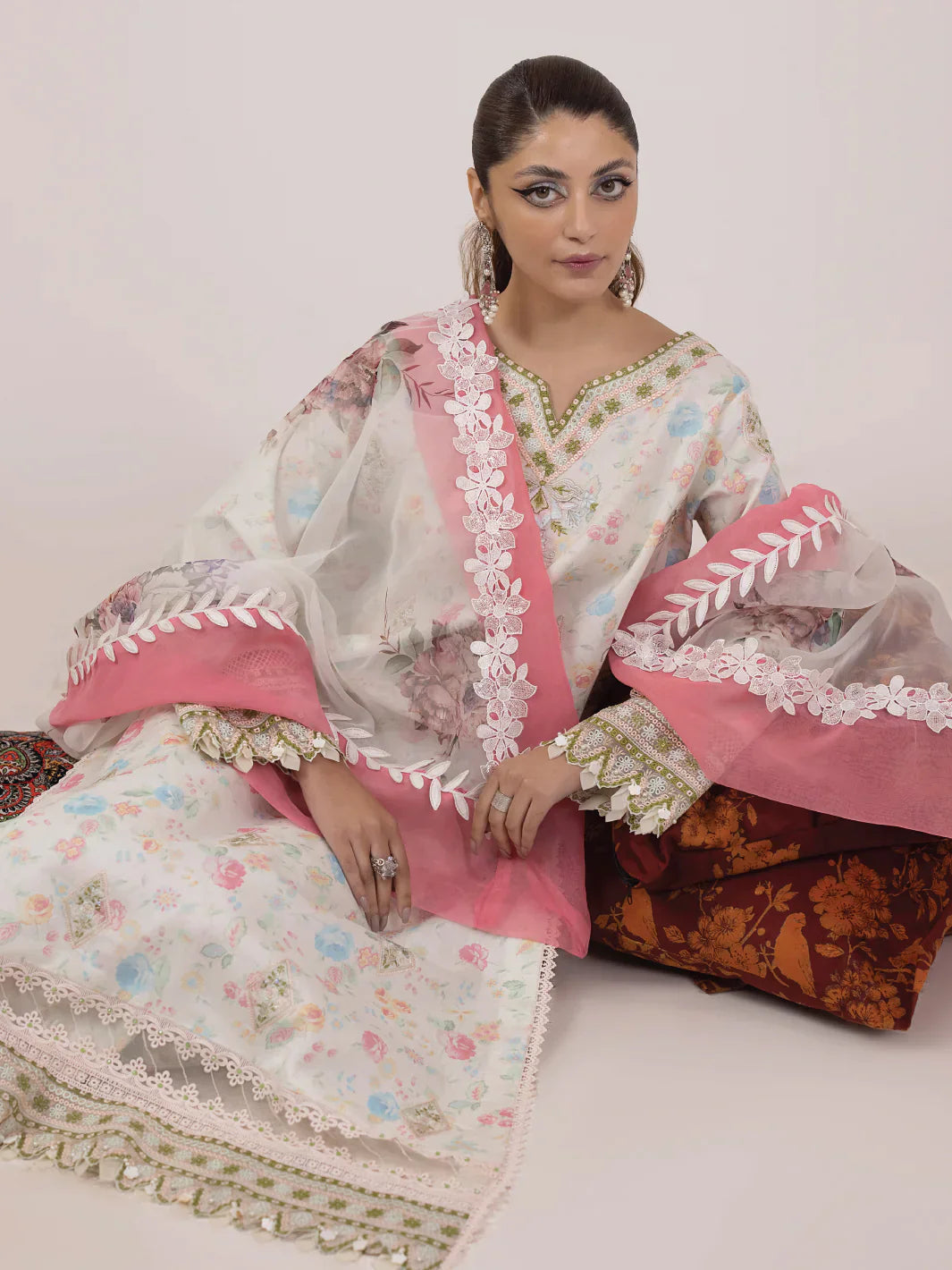 Ittehad | Faiza Faisal Rangeeli Lawn 24 | Nargis - by - Libasekhas UK - Registered Vendor of : Ittehad - 100% Original Designer Dresss
