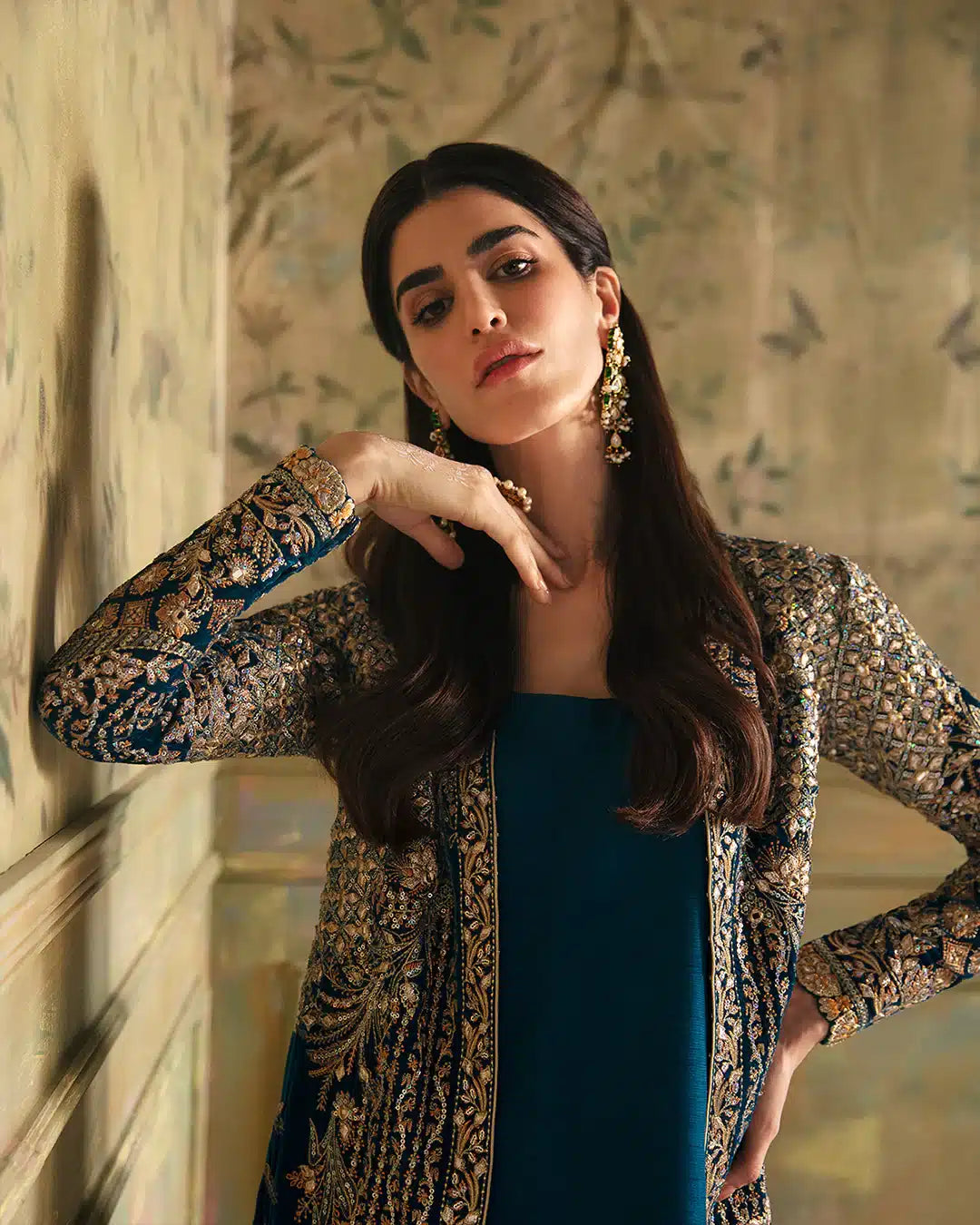 Faiza Saqlain | Manaar Luxe Formals 23 | Haanie - by - Libasekhas UK - Registered Vendor of : Faiza Saqlain - 100% Original Designer Dresss