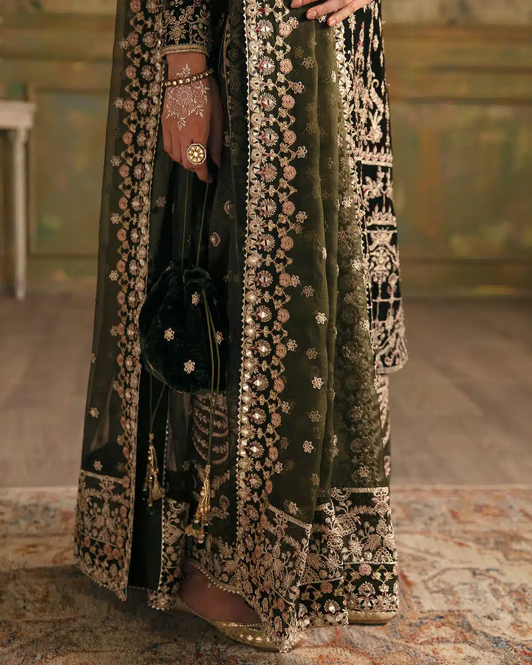 Faiza Saqlain | Manaar Luxe Formals 23 | Adara - by - Libasekhas UK - Registered Vendor of : Faiza Saqlain - 100% Original Designer Dresss