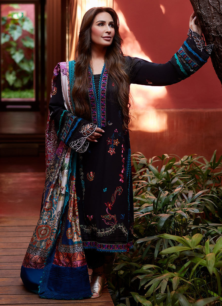 Farah Talib Aziz | Suay Lawn 24 | ILARIA BLACK - by - Libasekhas UK - Registered Vendor of : Farah Talib Aziz - 100% Original Designer Dresss