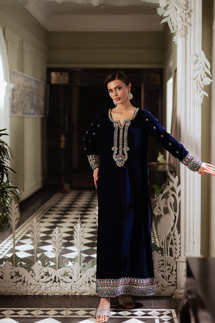 Saira Rizwan | Velvet Pret 25 | ZEHRA-SRVP25-01 - by Libasekhas UK - Registered Vendor of : Saira Rizwan - 100% Original Designer Dress