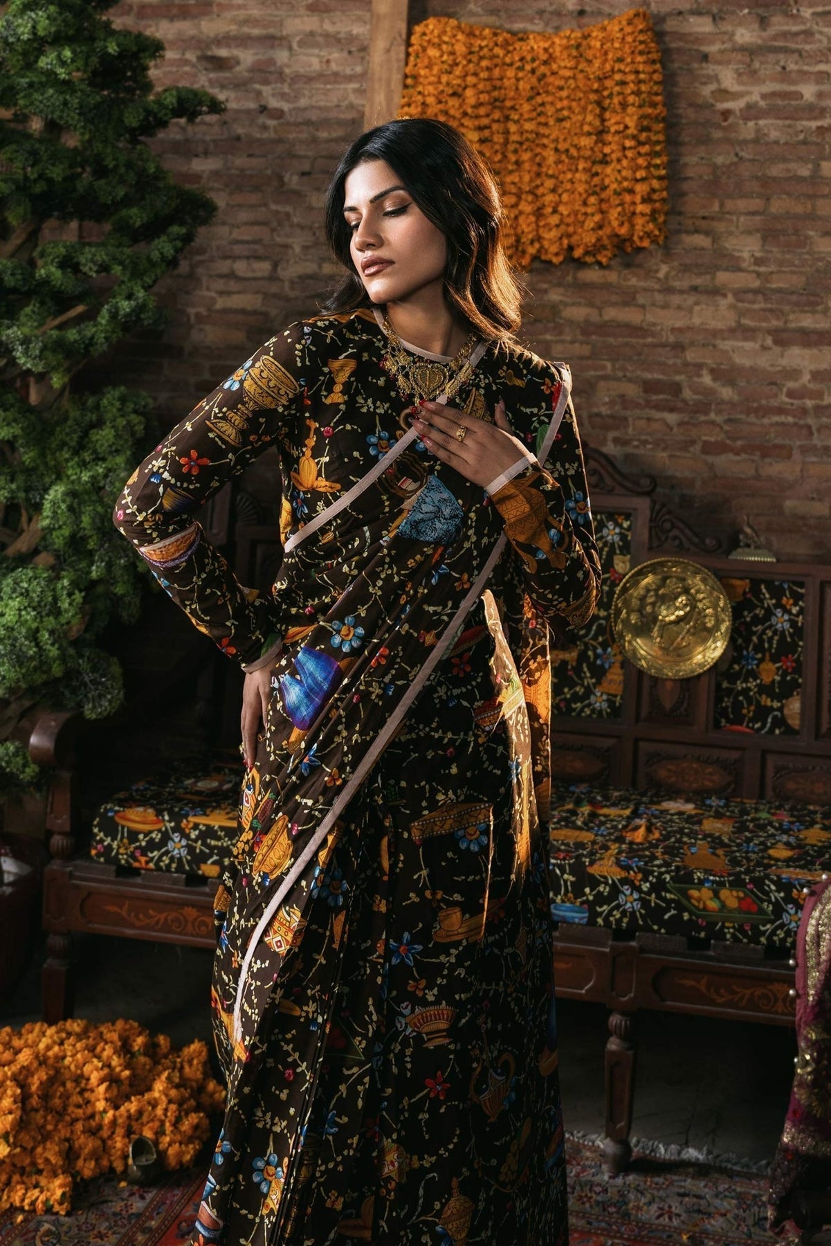 Fahad Hussayn | Lawn Banger | Ferdowi - by - Libasekhas UK - Registered Vendor of : Fahad Hussayn - 100% Original Designer Dresss