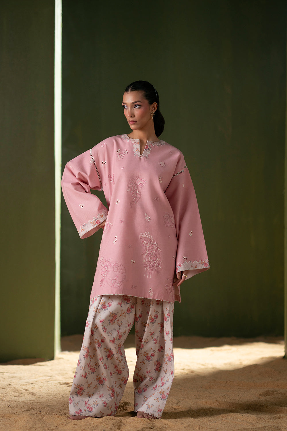 Saira Rizwan | Joolie Co ords | JOOLIE PINK - JBP25-08 - by Libasekhas UK - Registered Vendor of : Saira Rizwan - 100% Original Designer Dress