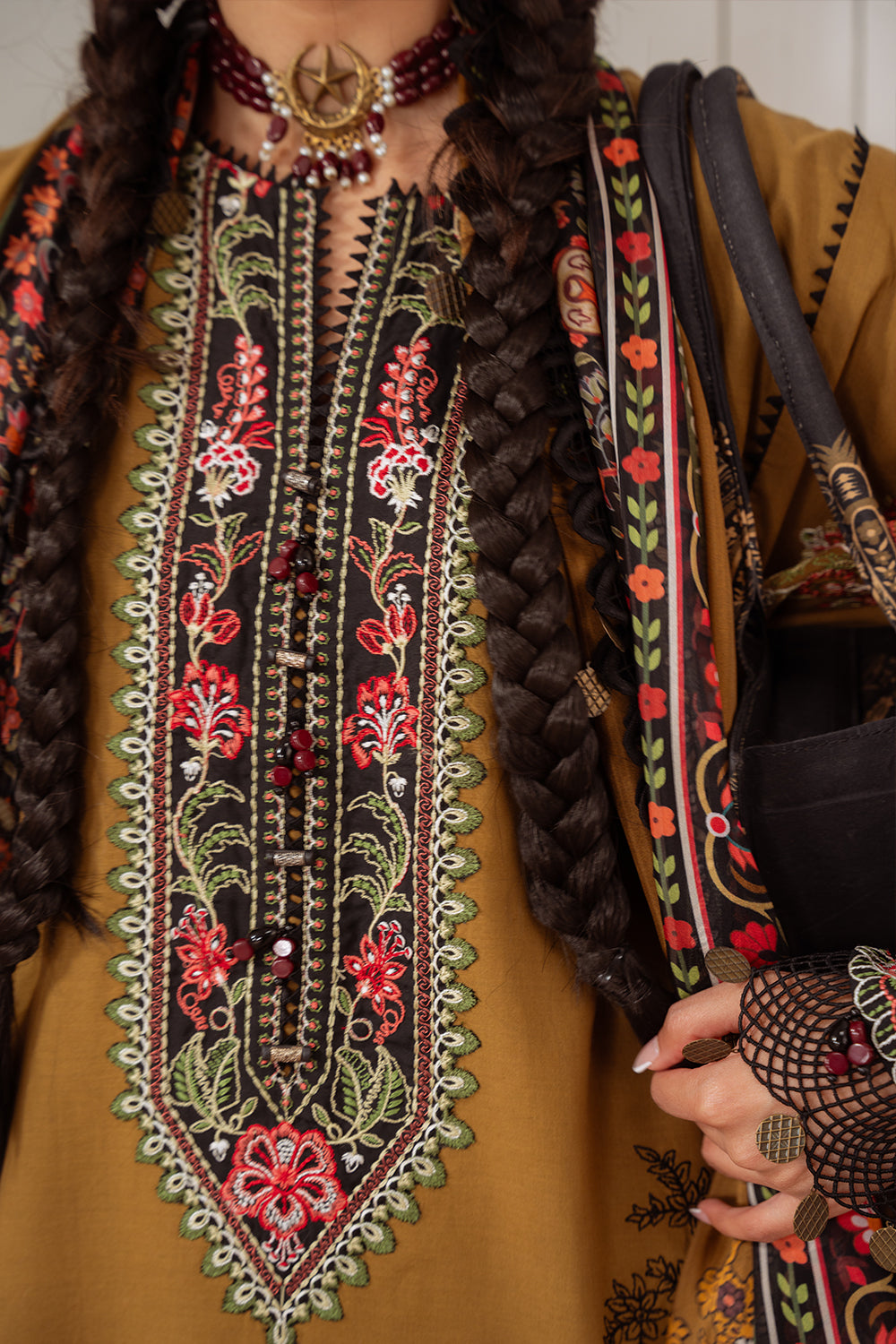 Saira Rizwan | Laanem Summer Lawn 25 | NAZLI-A-SRL25-06 - by - Libasekhas UK - Registered Vendor of : Saira Rizwan - 100% Original Designer Dresss
