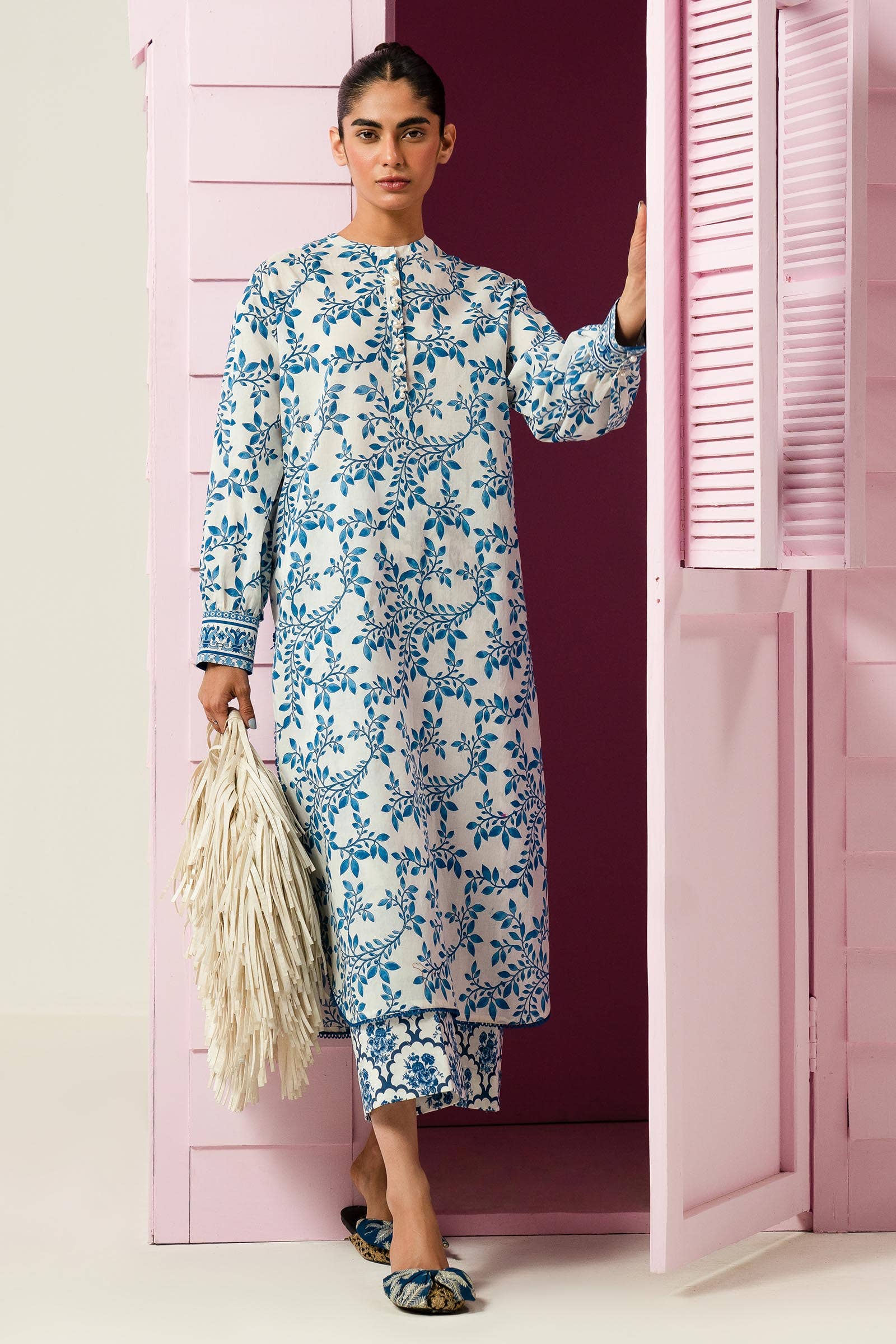 Sana Safinaz | Mahay Summer Lawn 24 | S-46 - by - Libasekhas UK - Registered Vendor of : Sana Safinaz - 100% Original Designer Dresss
