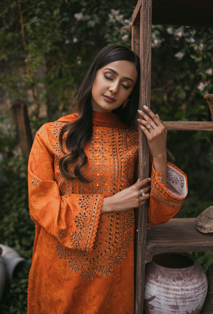 Humdum | Gardenia Lawn | D02 - by - Libasekhas UK - Registered Vendor of : HumDum - 100% Original Designer Dresss