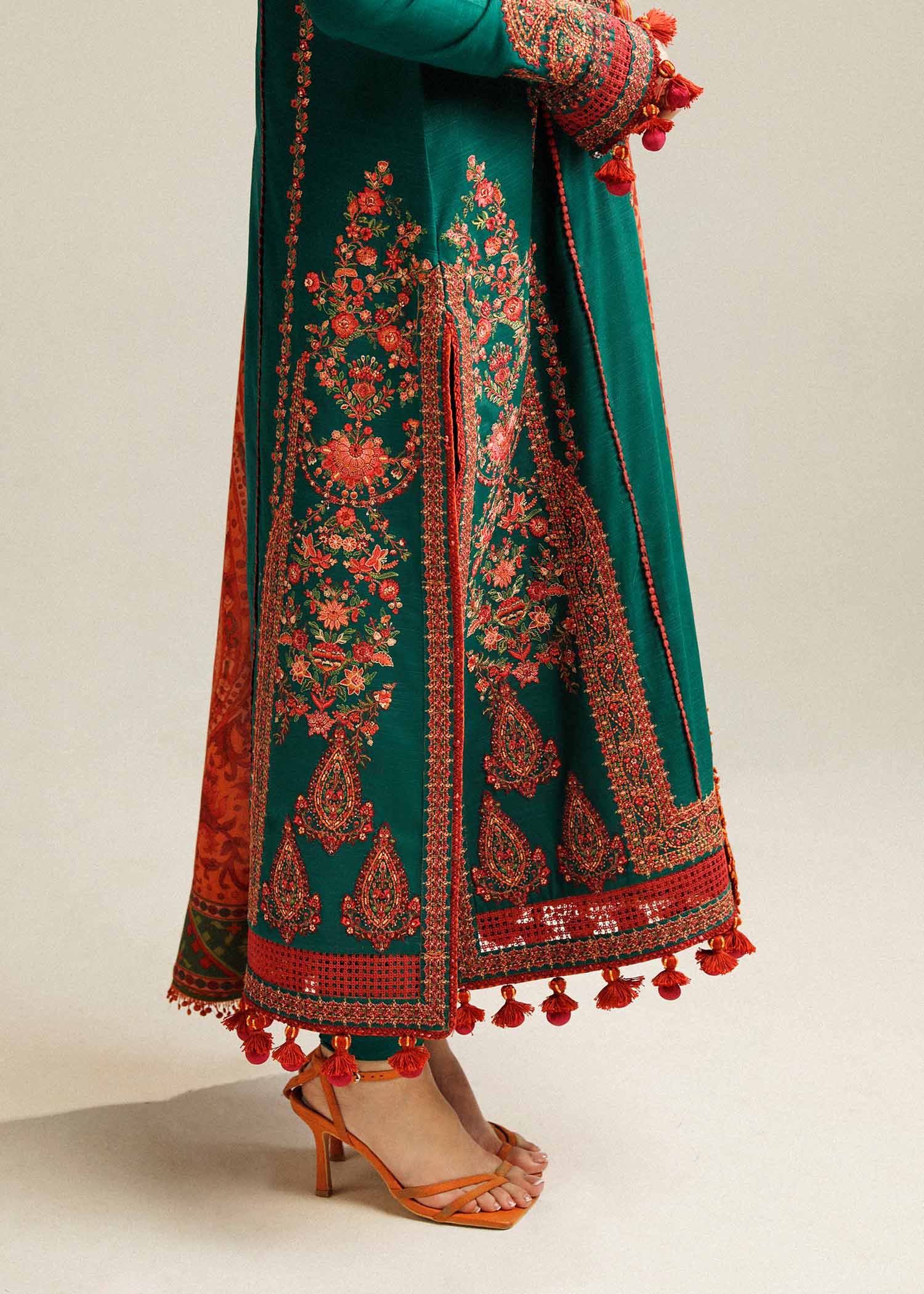 Hussain Rehar | Winter Shawl Khaddar 23 | Marjaan - by - Libasekhas UK - Registered Vendor of : Hussain Rehar - 100% Original Designer Dresss