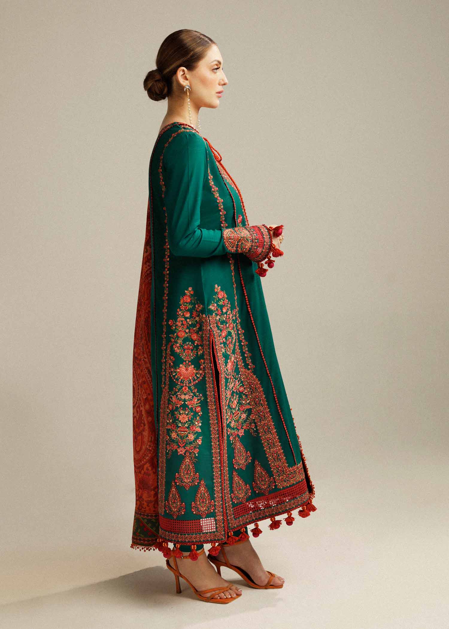 Hussain Rehar | Winter Shawl Khaddar 23 | Marjaan - by - Libasekhas UK - Registered Vendor of : Hussain Rehar - 100% Original Designer Dresss