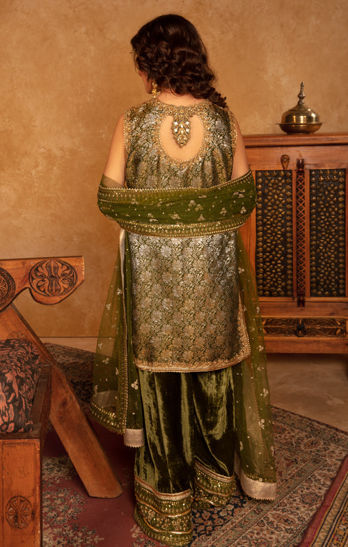 Maya | Raazi Velvet 24 | GULZAR - by - Libasekhas UK - Registered Vendor of : Maya - 100% Original Designer Dresss