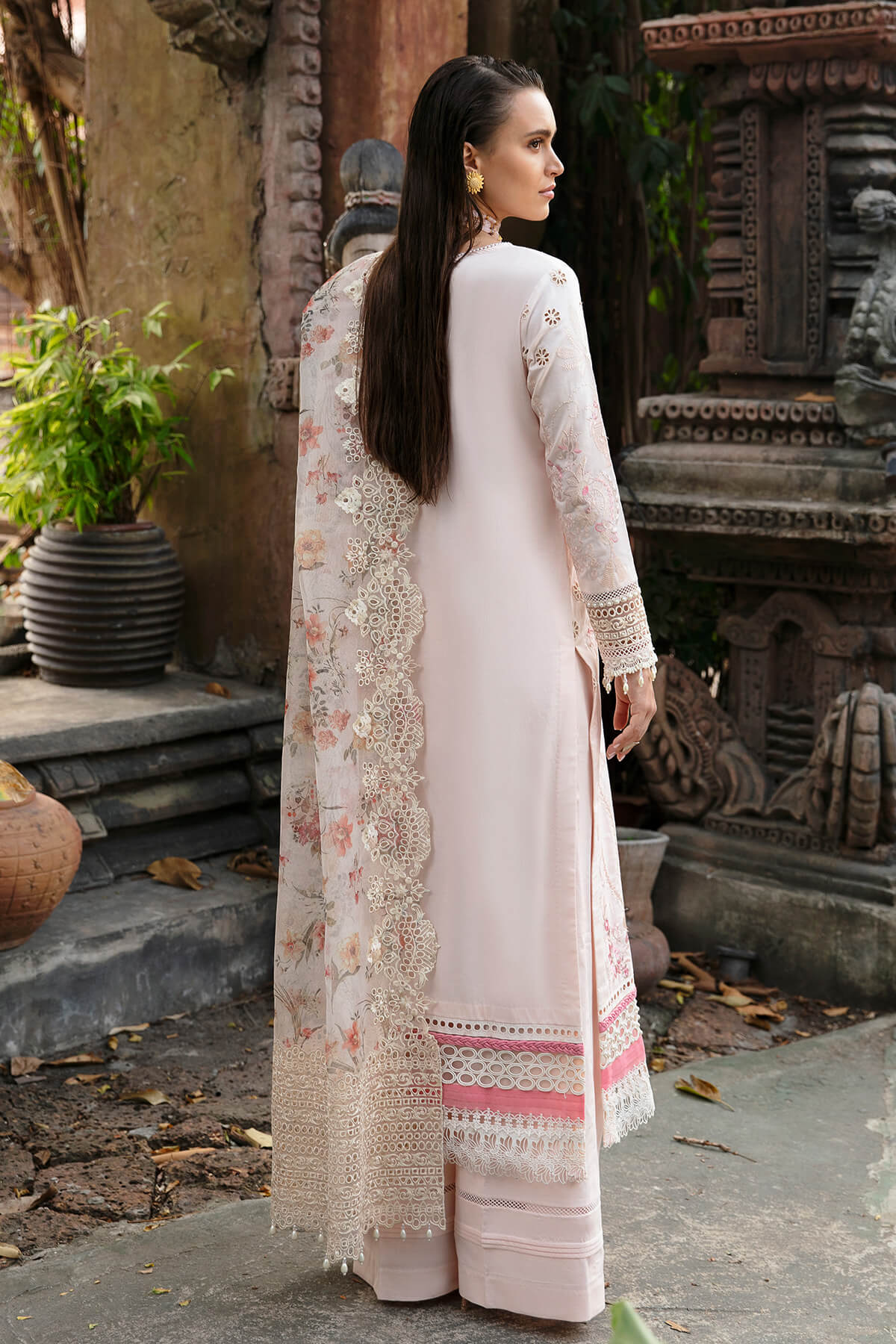 Imrozia Premium | Reve Luxury Lawn | S.L 62 Regine - by - Libasekhas UK - Registered Vendor of : Imrozia Premium - 100% Original Designer Dresss