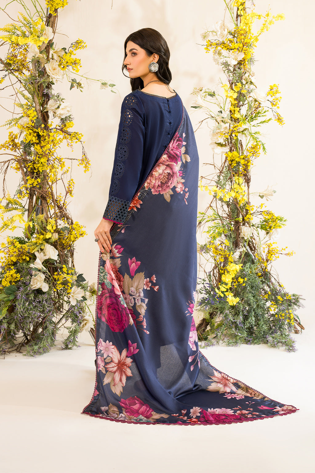 Iznik | Lawnkari 24 | UE-163 BLOOMEASE - by - Libasekhas UK - Registered Vendor of : Iznik - 100% Original Designer Dresss