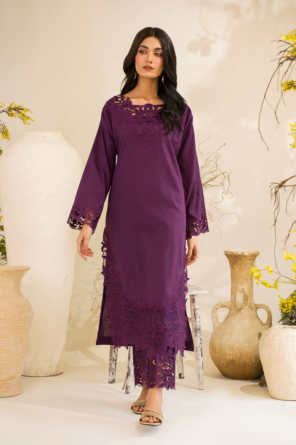 Iznik | Lawnkari 24 | UE-209 QUAGMIRE - by - Libasekhas UK - Registered Vendor of : Iznik - 100% Original Designer Dresss
