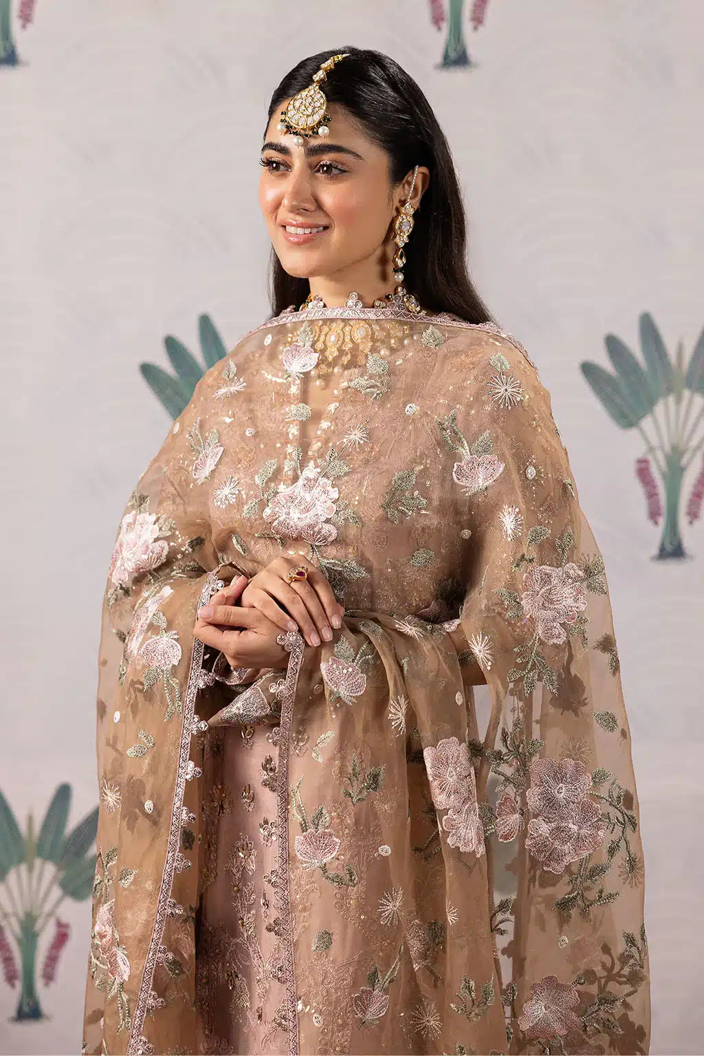 Iznik | Shendi Luxury Formals 23 | ISC-04 MAALA - by - Libasekhas UK - Registered Vendor of : Iznik - 100% Original Designer Dresss
