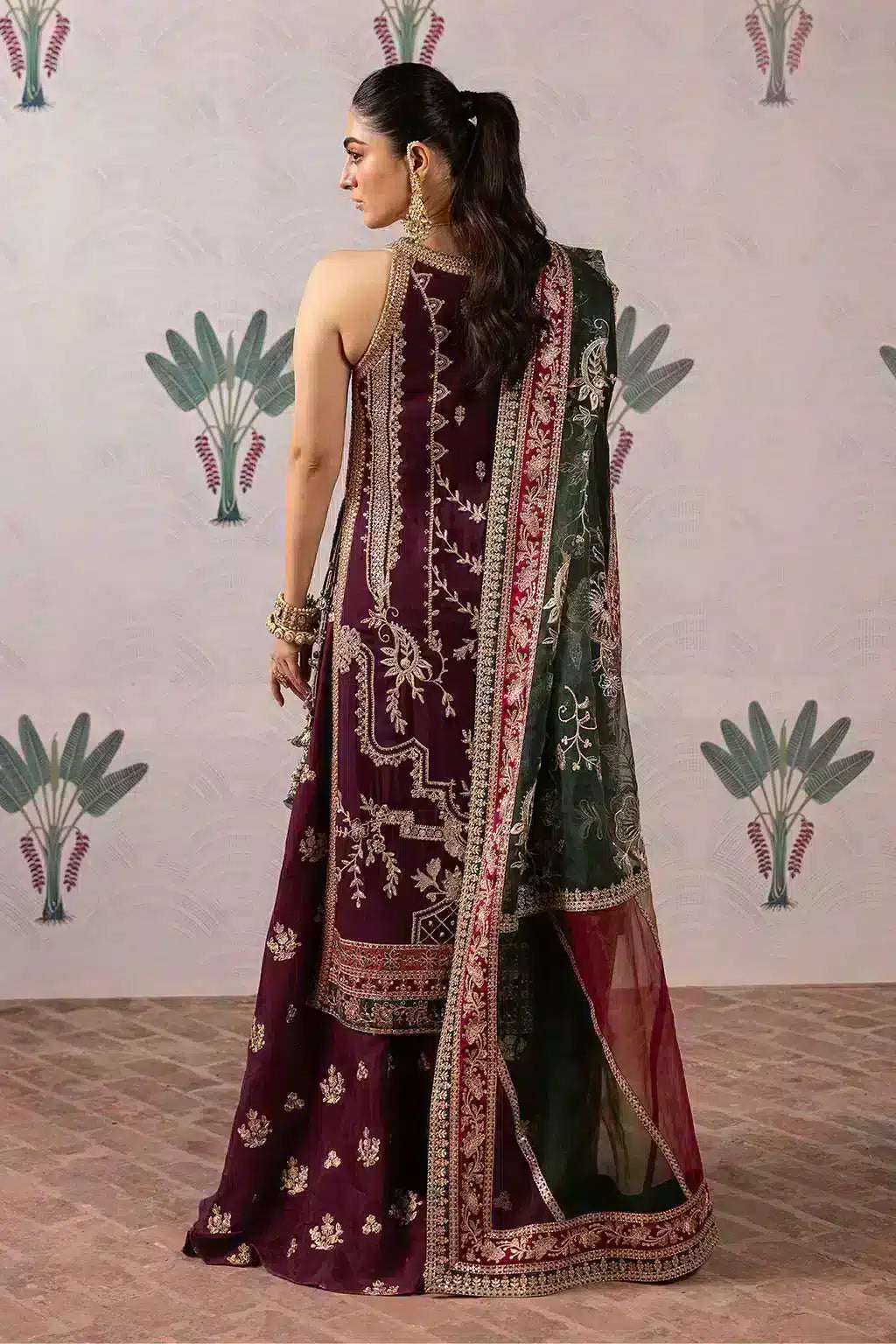 Iznik | Shendi Luxury Formals 23 | ISC-07 NAURATAAN - by - Libasekhas UK - Registered Vendor of : Iznik - 100% Original Designer Dresss
