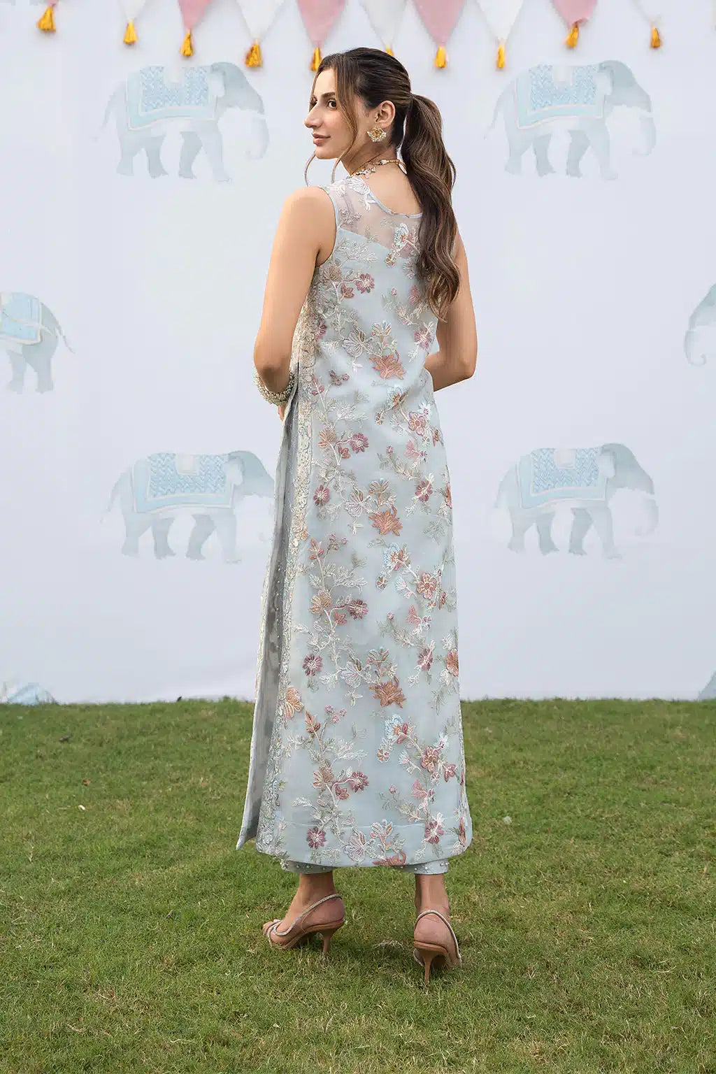 Iznik | Shendi Luxury Formals 23 | ISC-02 FEROZA - by - Libasekhas UK - Registered Vendor of : Iznik - 100% Original Designer Dresss