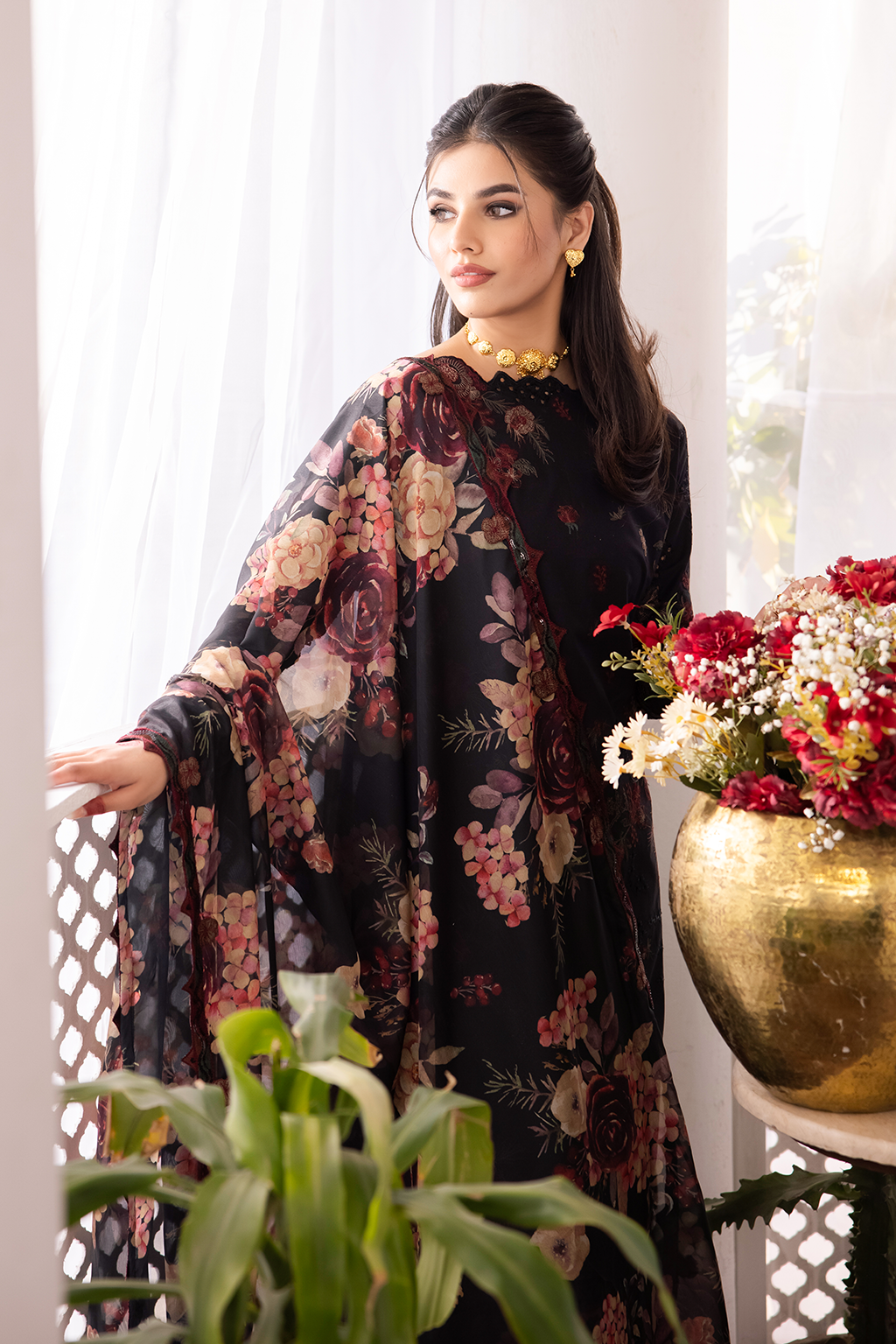 Iznik | Nani Ka Ghar | NKG-01 - by - Libasekhas UK - Registered Vendor of : Iznik - 100% Original Designer Dresss