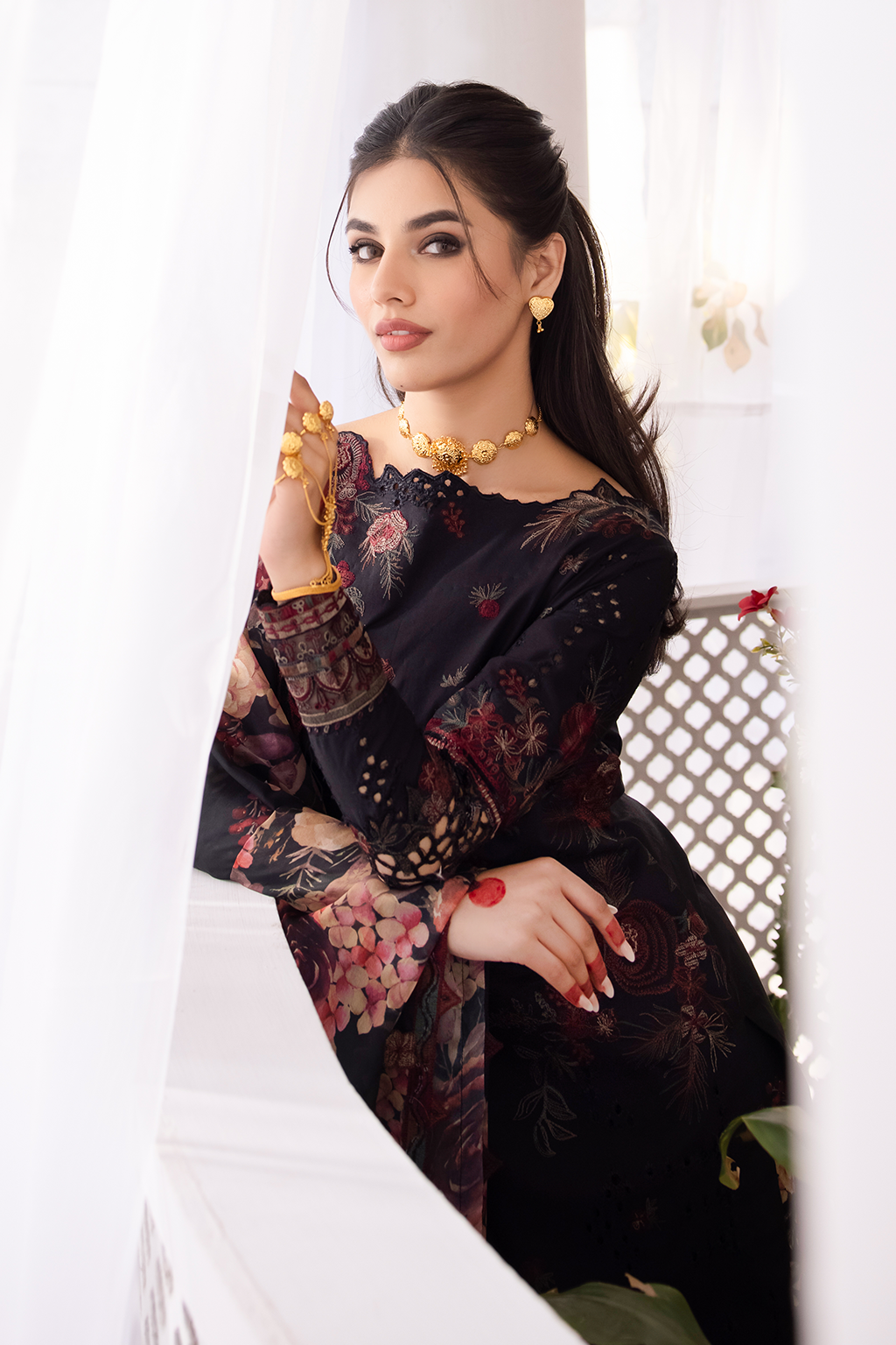 Iznik | Nani Ka Ghar | NKG-01 - by - Libasekhas UK - Registered Vendor of : Iznik - 100% Original Designer Dresss