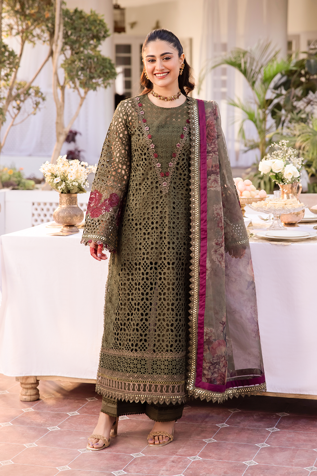 Iznik | Nani Ka Ghar | NKG-10 - by - Libasekhas UK - Registered Vendor of : Iznik - 100% Original Designer Dresss